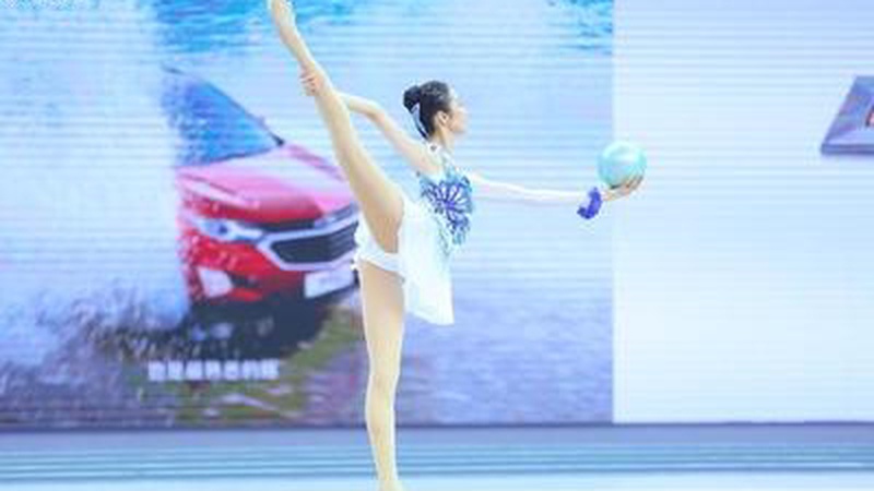 张艺凡接替王玉雯出任《铁证》女主，换角风波引热议