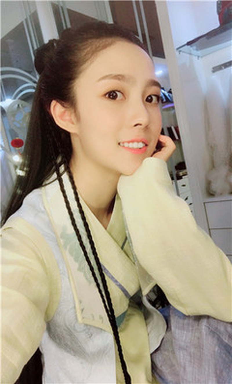 张艺凡